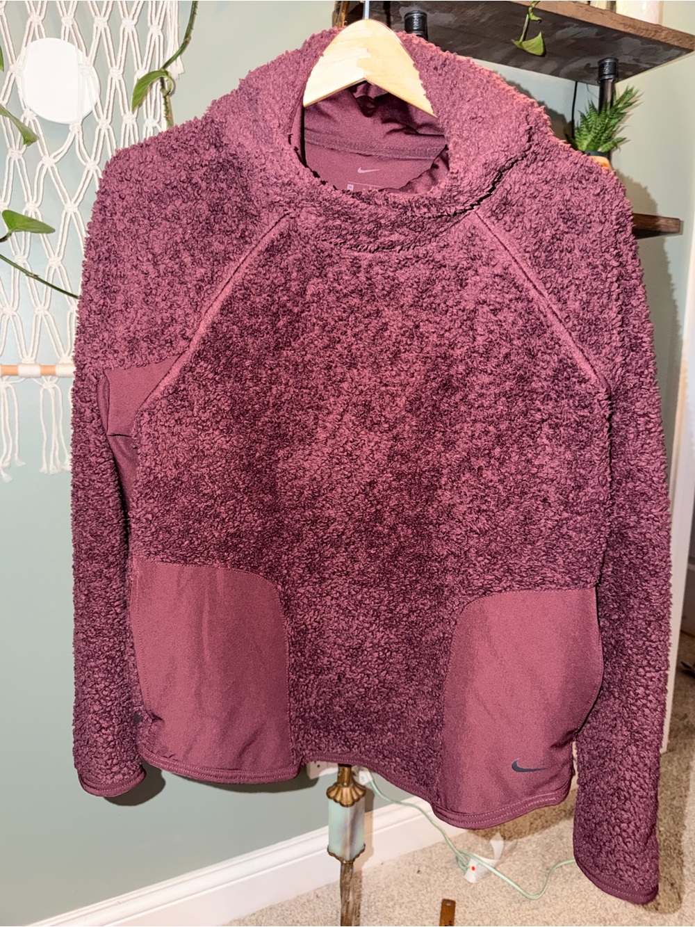 Nike Burgundy Sherpa Fleece Pullover Funnel Neck Sweatshirt Size Medium